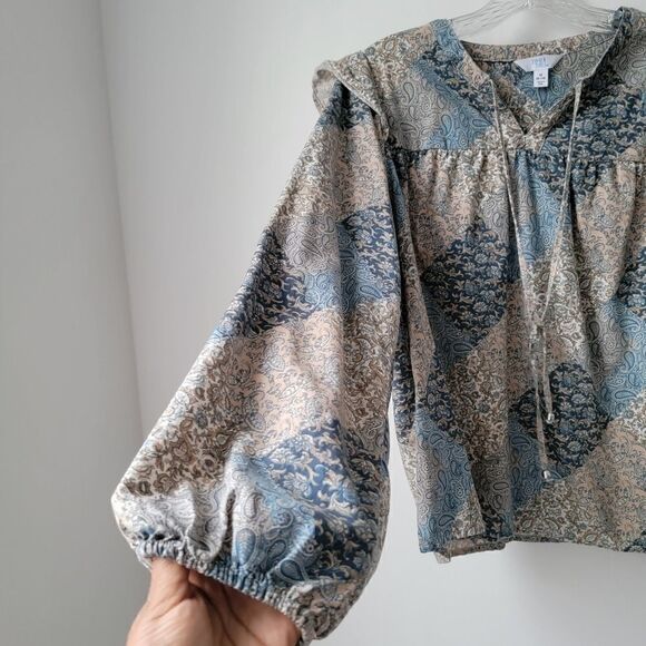 Time And Tru Colorful Flutter Sleeve Blouse Size Medium - Picture 6 of 8